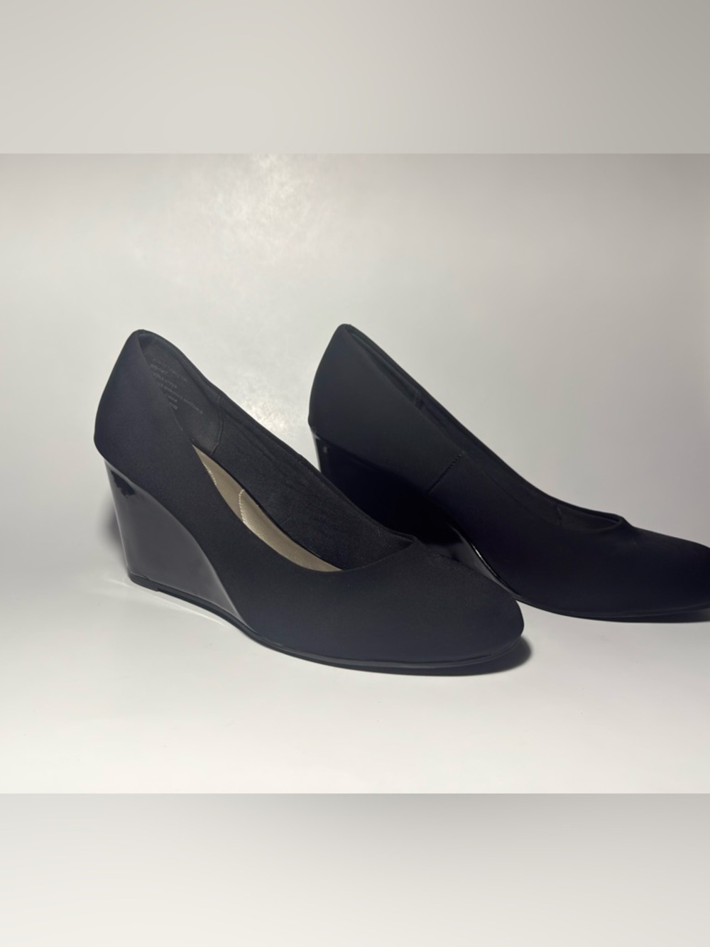 East 5th Black Satin Wedge Heels Round Toe Pumps Size 9.5M